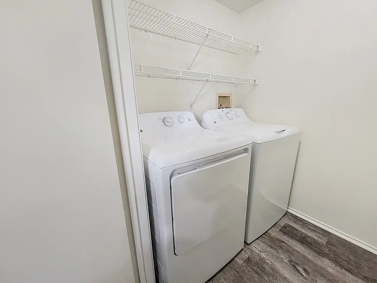 Club at North Hills Apartment Homes — Photo 8