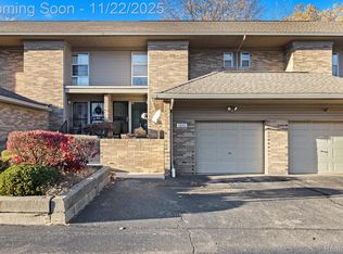 1226 Saint Aubin Pl, Detroit, MI 48207