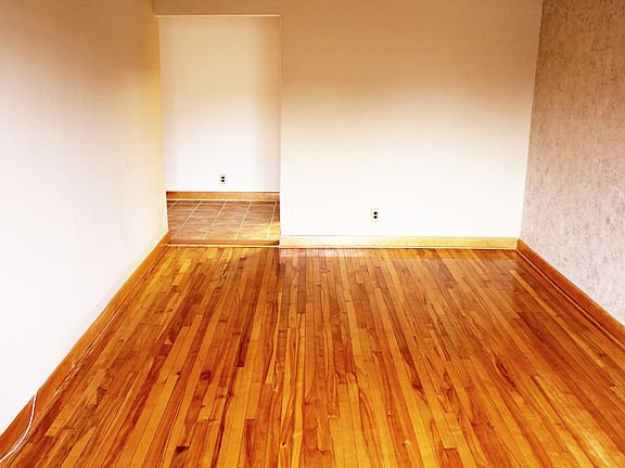 3rd image of 16 Winchester Ave APT 1A