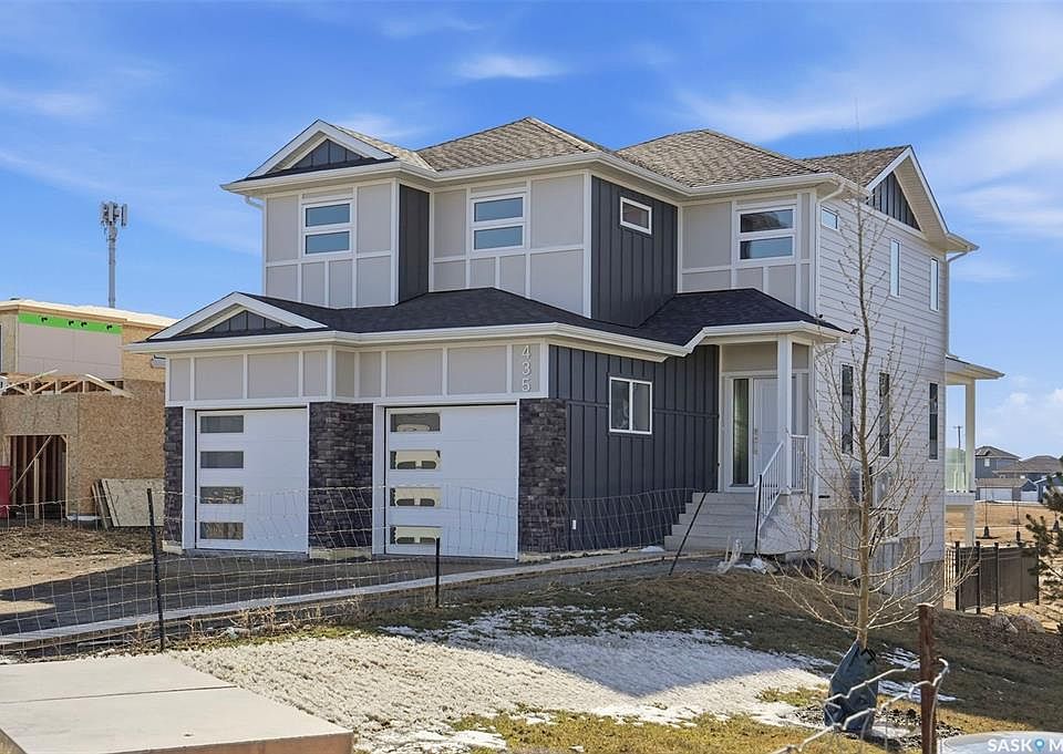 1st image of 435 Sharma CRESCENT