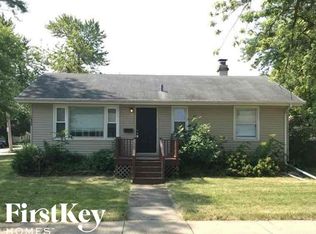 1054 Pleasure Ct, Aurora, IL 60506