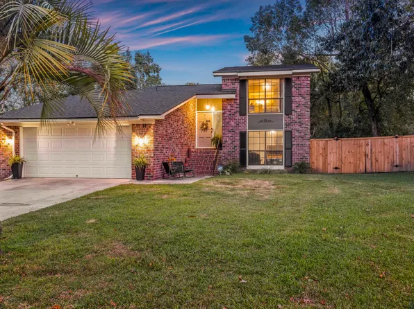 613 Flamingo Dr, Ladson, SC 29456