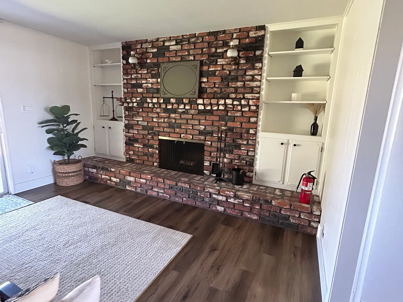 3 bed, 1500 sqft, $2,400 — Photo 4