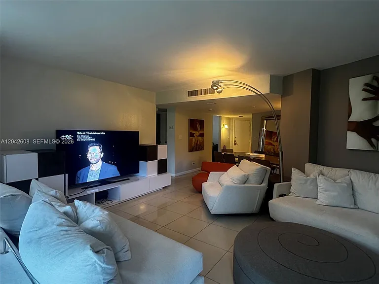 3401 N Country Club Dr #105 — Photo 10