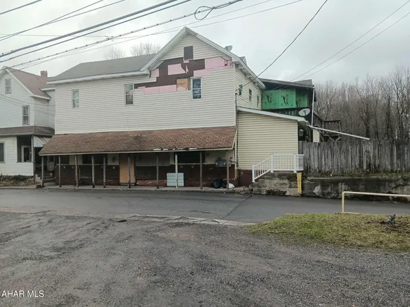 108 Penn Ave, Cresson, PA 16630