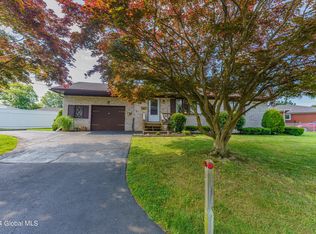 32 Tryon Ct, Albany, NY 12203