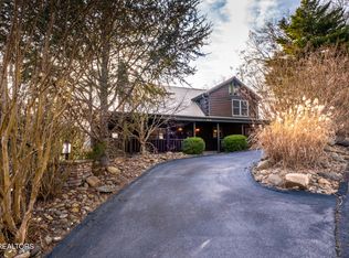 1579 Tranquility Trl, Dandridge, TN 37725