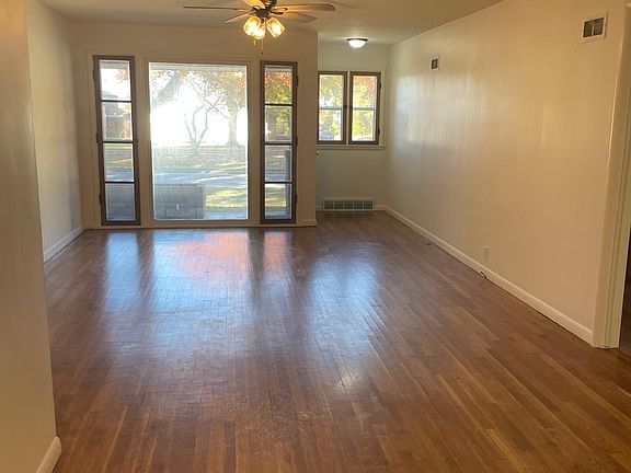 5th image of 3745 Sheridan Blvd