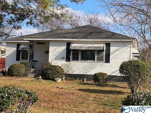 2nd image of 1002 NW Carolyn St