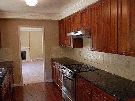 2nd image of 542 Odin Dr