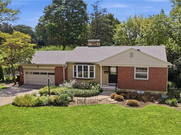 264 Napoleon Dr, Dayton, OH 45429