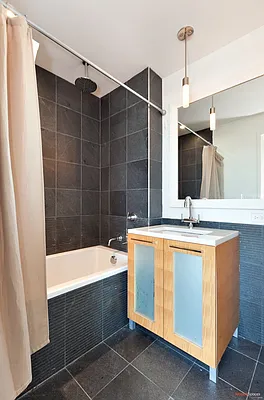 Rented by Modern Spaces | media 35