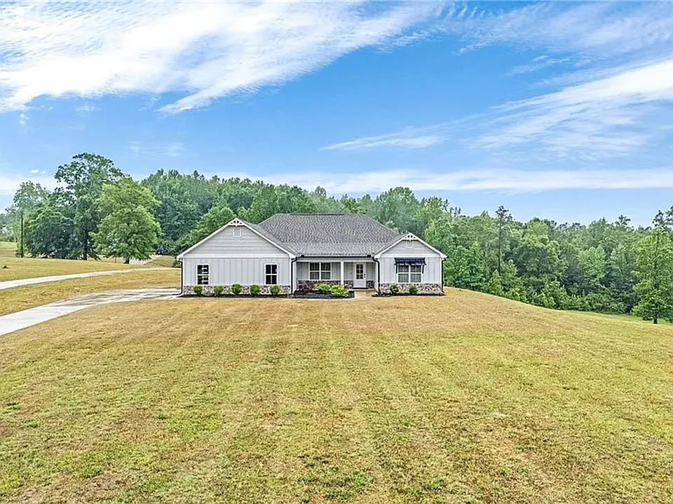 285 Lee Road 852