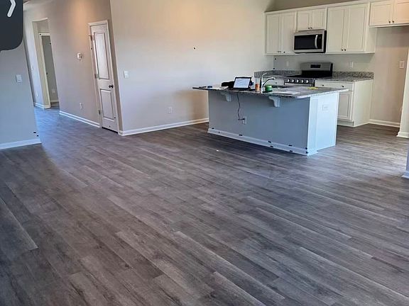 5th image of 823 Green Garden Way #3B2B