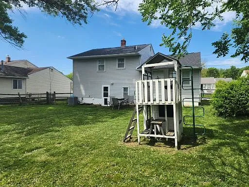 1318 Kenwood Rd — Photo 37