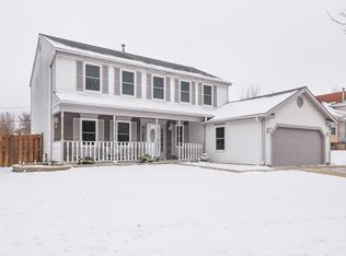 72 Brookstone Dr, Streamwood, IL 60107