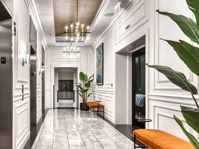 Flair Tower Apartments — Photo 41