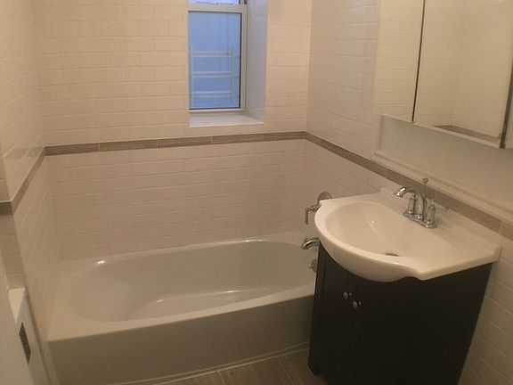 4th image of 165 E 19th St APT 2G