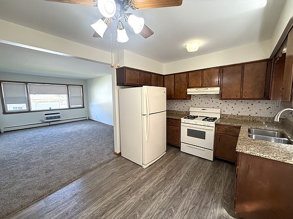 4th image of 7511 W Fullerton Ave #2S