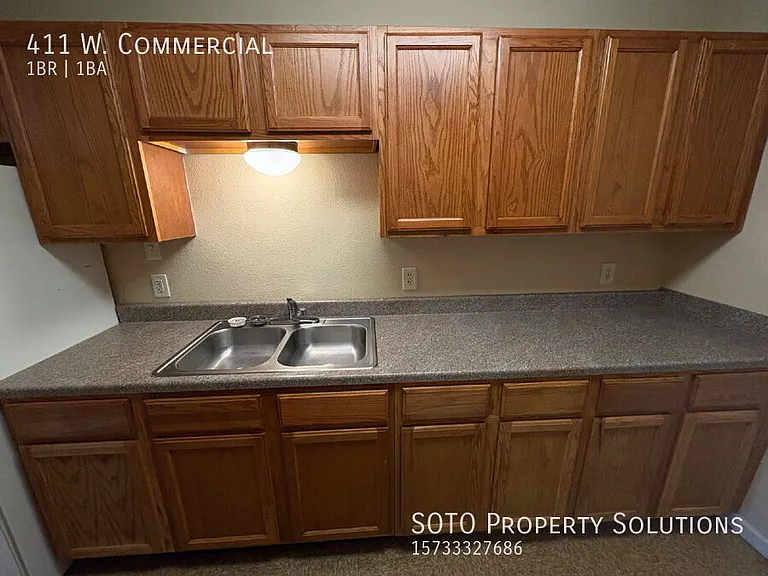 411 W Commercial St — Photo 12