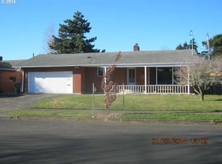 703 NE 106th Pl, Portland, OR 97220