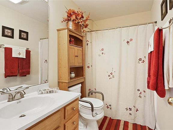 5th image of 11407 Curran Blvd