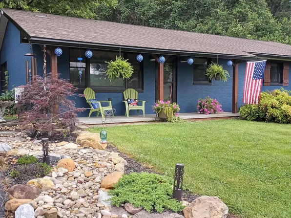 61 Natalie Ln, Harpers Ferry, WV 25425