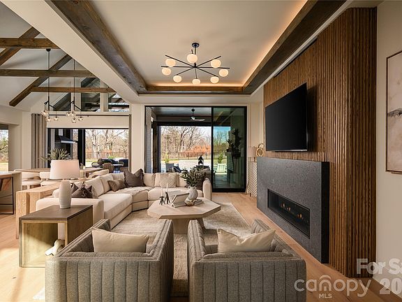 4th image of 17018 Grande Vineyards Dr #18