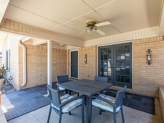 4th image of 2601 Edgemont Dr