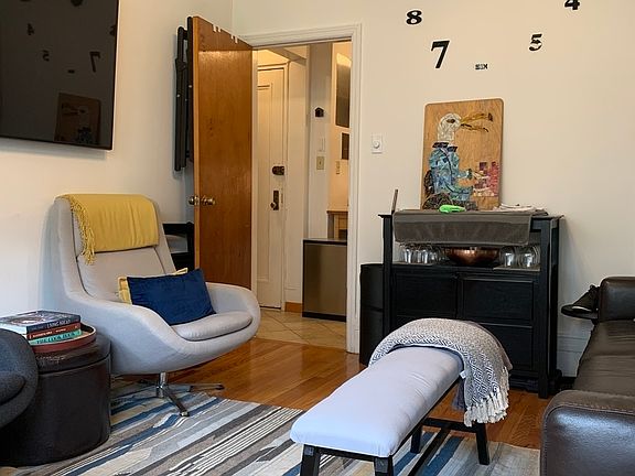 5th image of 318 W 88th St APT 3