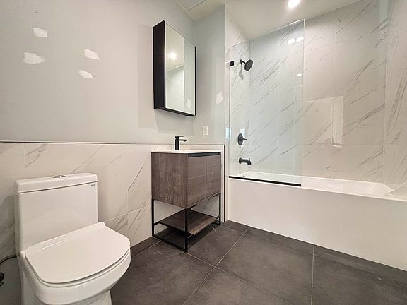 4th image of 3333 Giles Pl APT 302