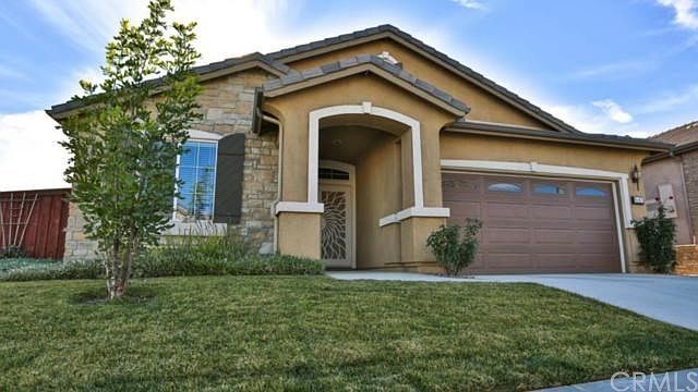 1st image of 645 Zaharias Cir