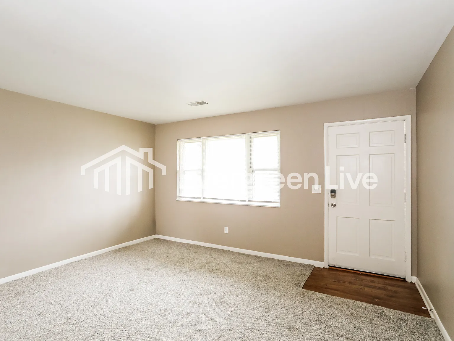 3 bed, 1.0 bath, 1128 sqft, $1,495 — Photo 3