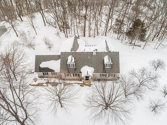 5th image of 3916 Mehaffey Ln NE