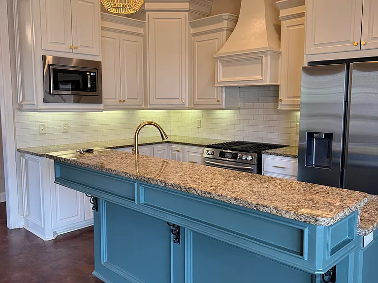 715 Chambord Dr — Photo 14