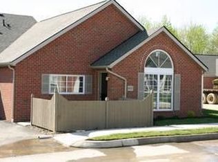 6826 Newrock Dr, New Albany, OH 43054