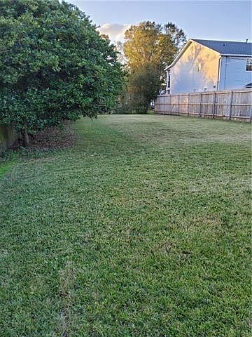2nd image of 5871 Argonne Blvd