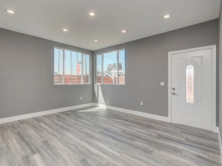 3626 S Cimarron St — Photo 8