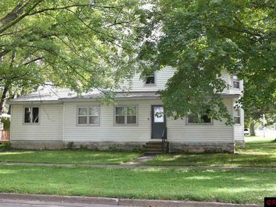 306 Cleveland Ave E, Winnebago, MN, 56098