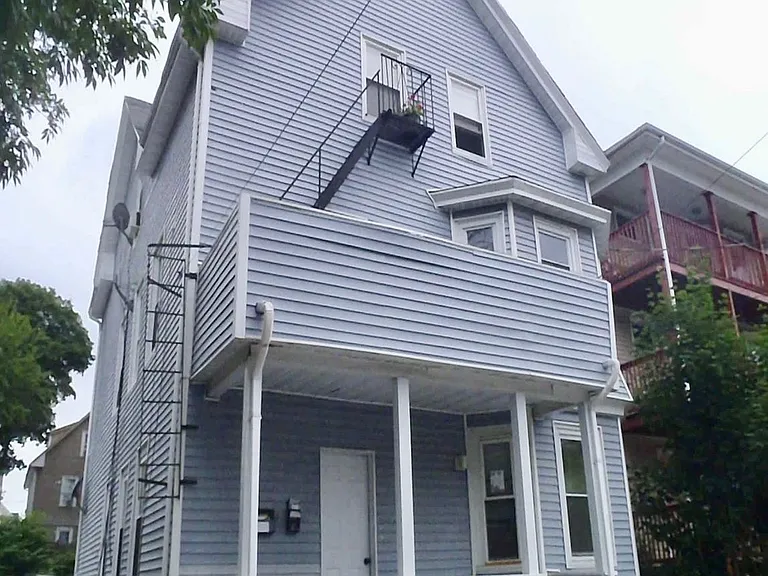 124 Harold Street — Photo 1