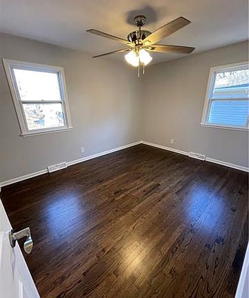 3rd image of 2511 Tamaqua Ave