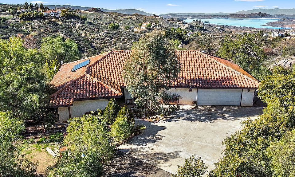 1st image of 20970 Park Hill Dr