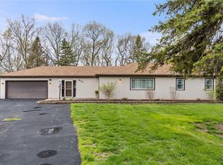 451 Manse Ln, Rochester, NY 14625