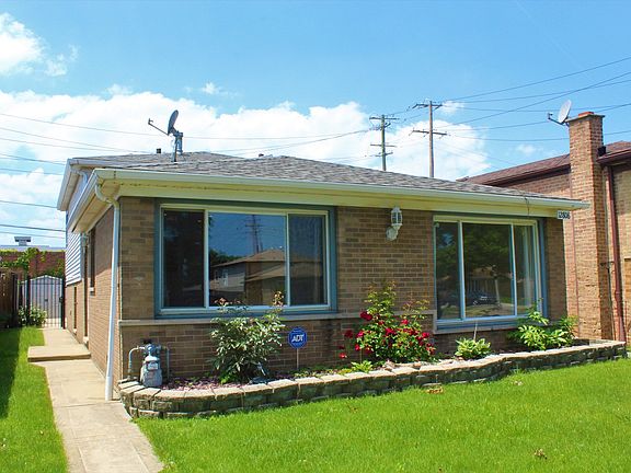 2nd image of 12806 S Saginaw Ave