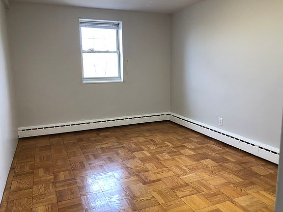 4th image of 2465 John F Kennedy Blvd #61E