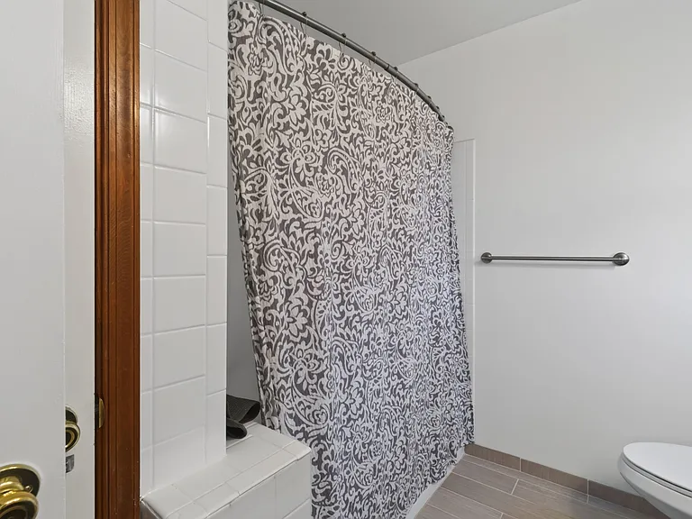 898 Gunston Ct — Photo 29