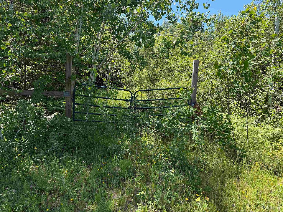 1st image of Woodspur Rd