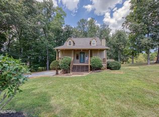 1651 Forest Heights Cir, Lenoir City, TN 37772