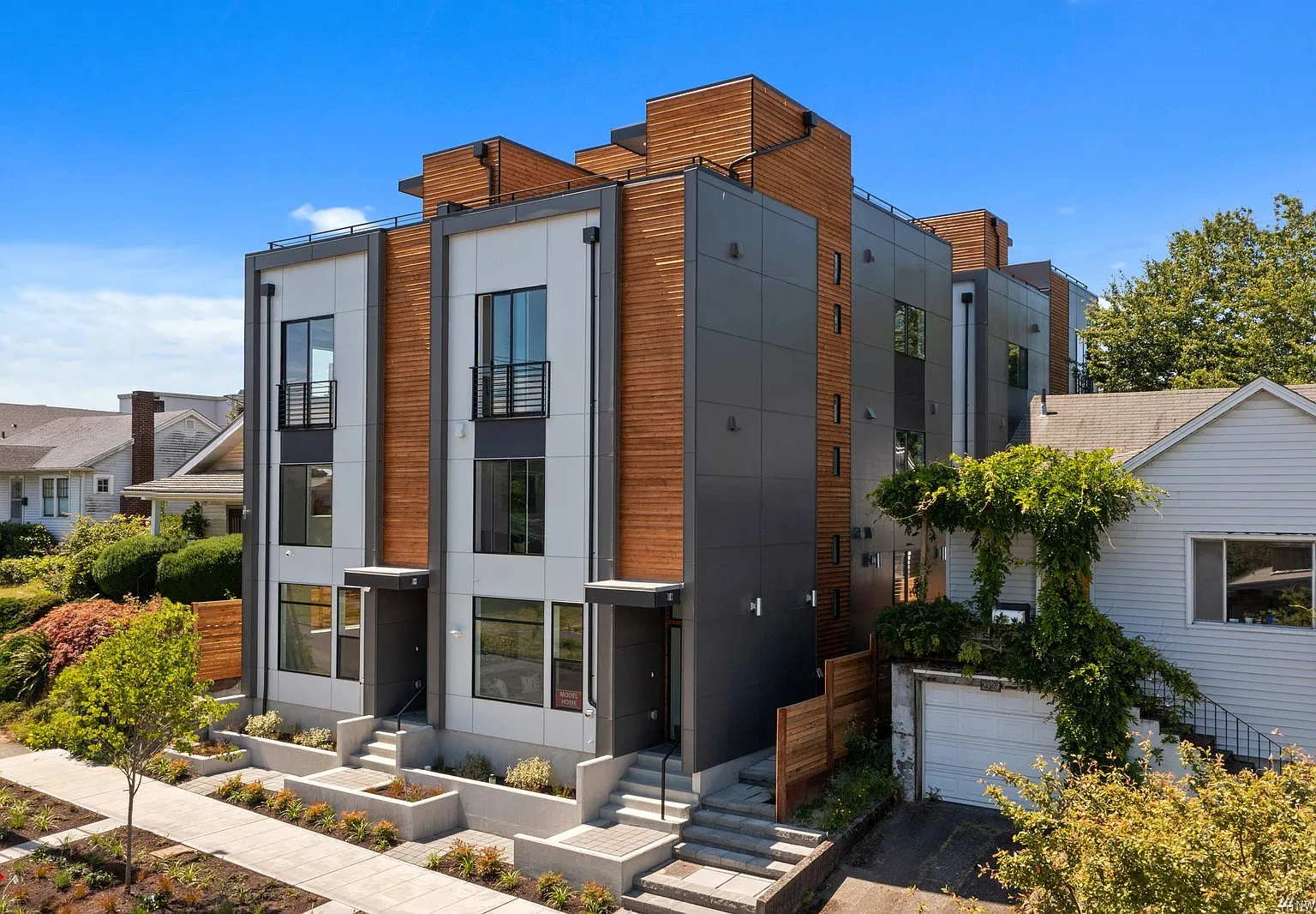 2 bed, 1170 sqft, $3,199 — Photo 3