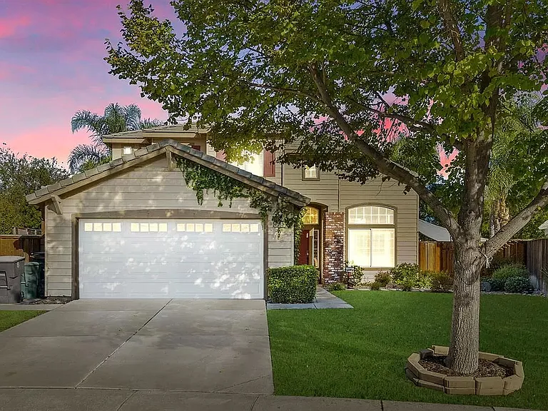 2293 Joseph Damon Dr — Photo 4